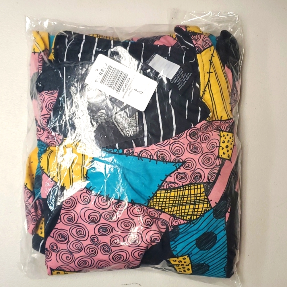 ❤️NWT TORRID NIGHTMARE BEFORE CHRISTMAS JACK & SALLY REVERSIBLE DRESS - Picture 8 of 13
